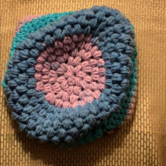 1 Hand-knitted hat with star ⭐️ - Picture 4 of 4